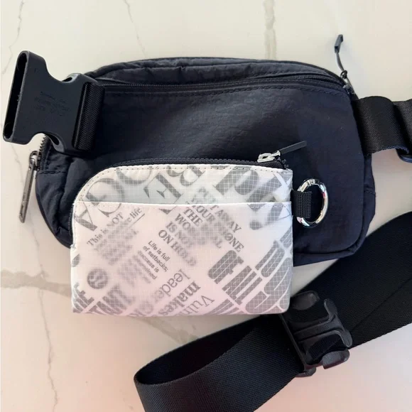 Lululemon Crossbody Bag & Card Case - Picture 3 of 16